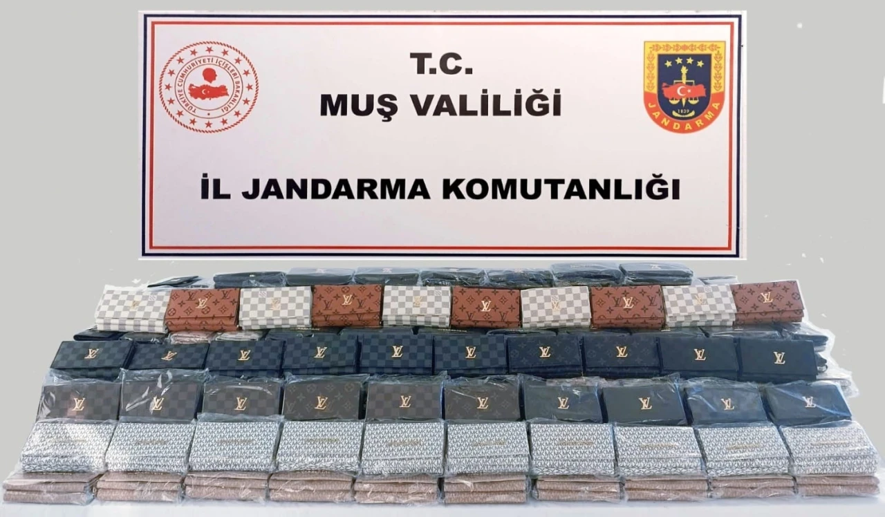 Muş’ta 1 milyon 220 bin liralık sahte cüzdan ele geçirildi