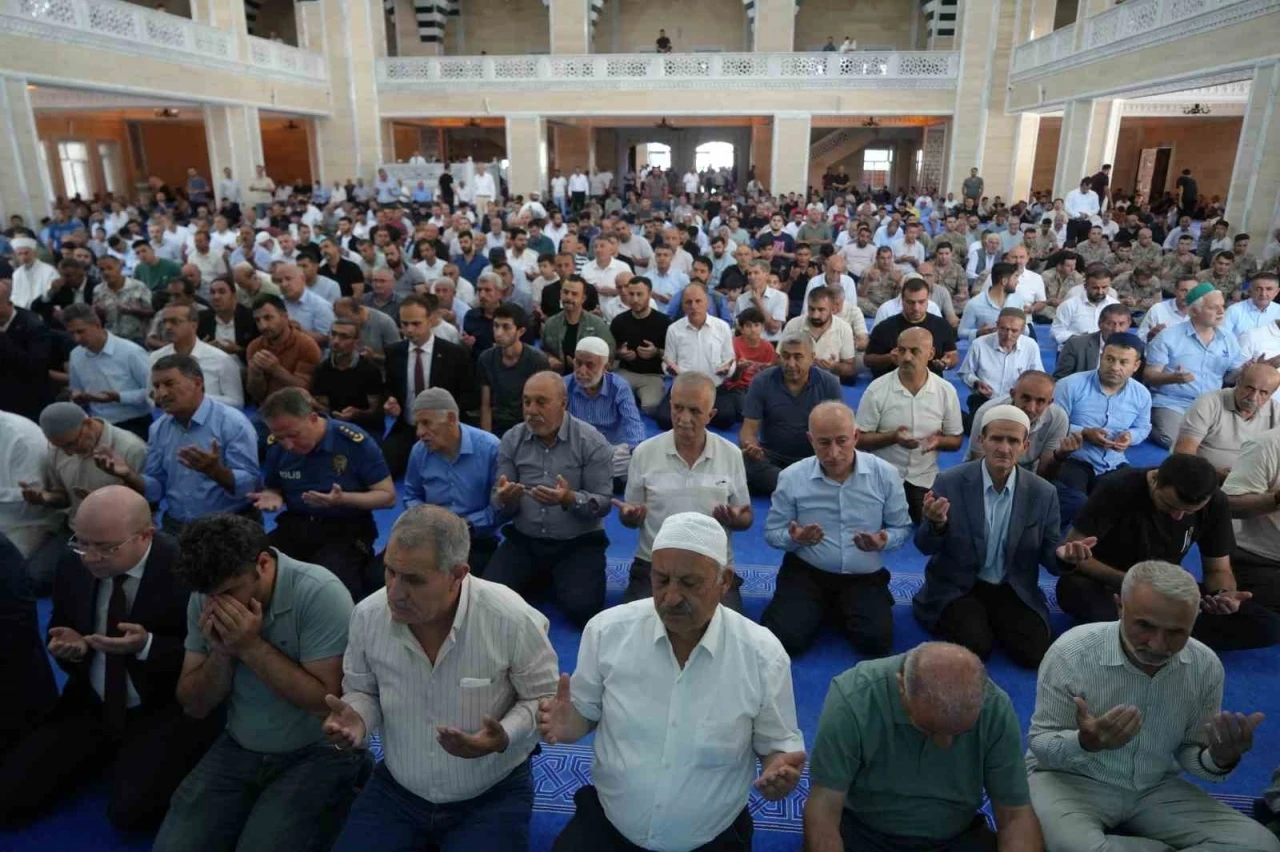 Muş&rsquo;ta 15 Temmuz şehitleri i&ccedil;in mevlit okutuldu
