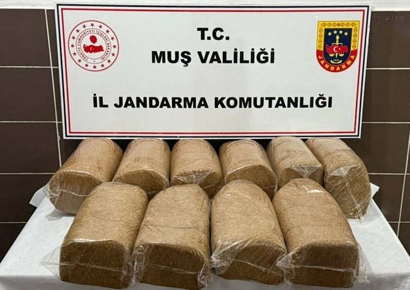 Muş&rsquo;ta 50 kilo ka&ccedil;ak t&uuml;t&uuml;n ele ge&ccedil;irildi
