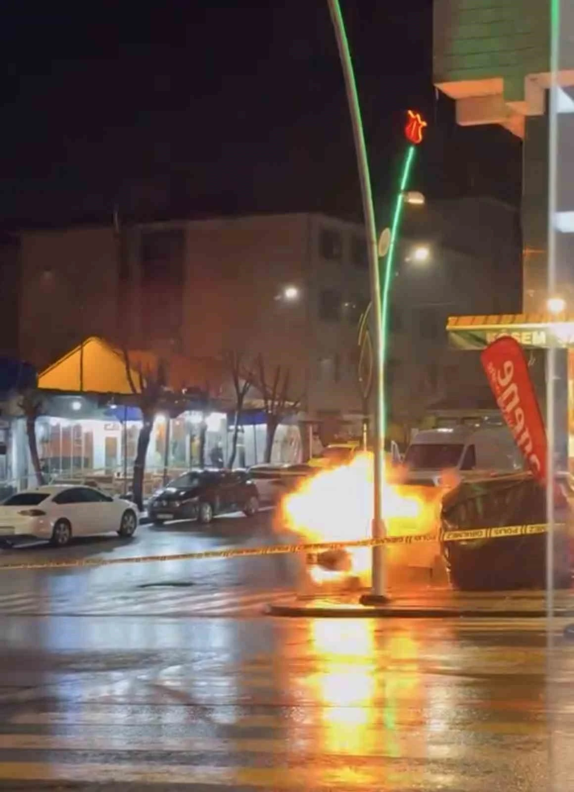 Muş’ta şüpheli çanta fünye ile patlatıldı
