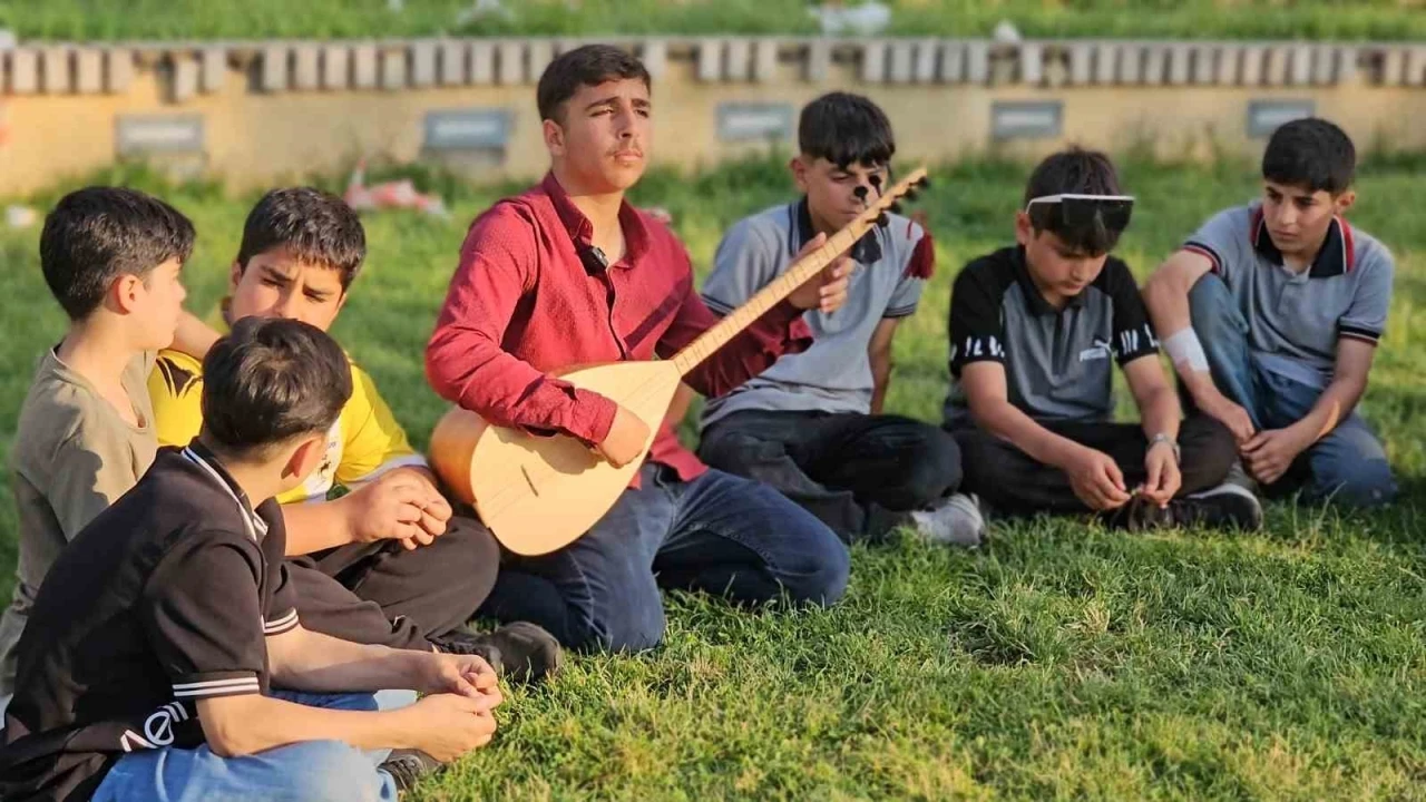 Muş’ta yeni Bir Aşık Veysel doğuyor