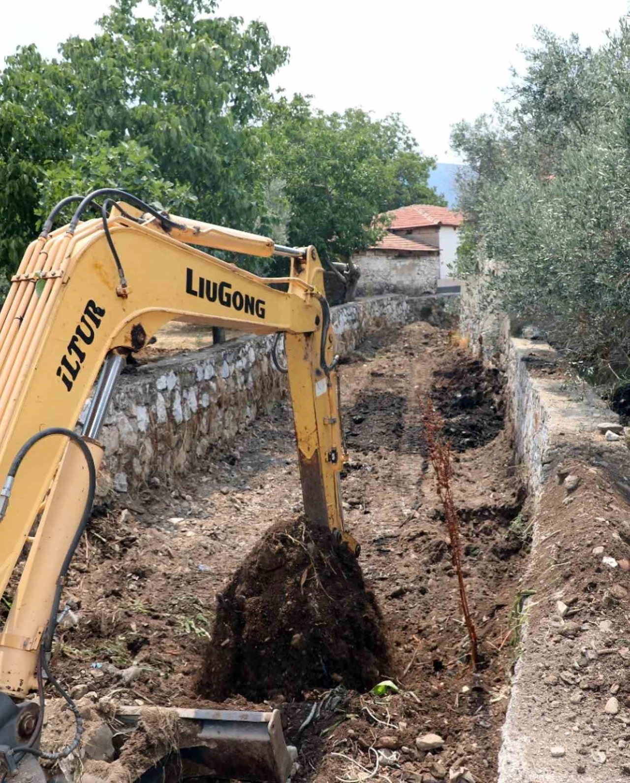 MUSKİ 2025 yılında Menteşe&rsquo;de 16 bin metre dere temizliği yaptı