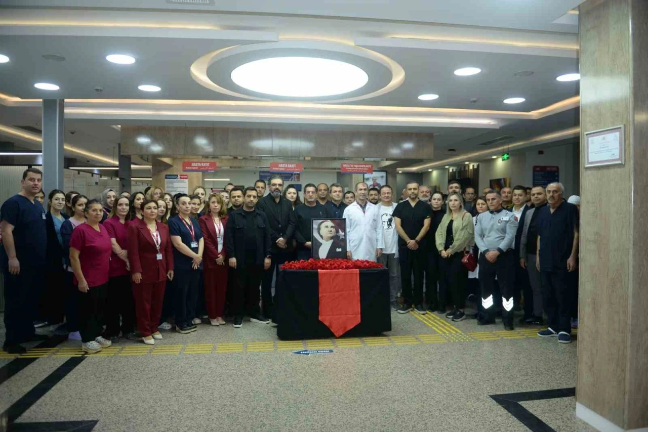 Mustafa Kemal Atatürk, Özel Hatem Hastanesi’nde düzenlenen törenle anıldı
