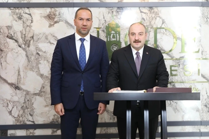 Mustafa Varank’tan, Niğde Belediyesi’ne Ziyaret
