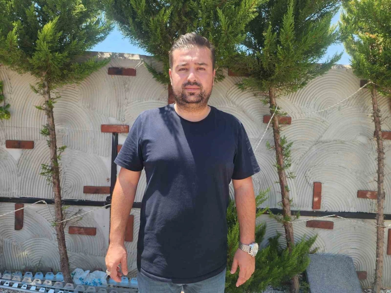 Müteahhitten şok iddia: &quot;Menderes Belediyesine parayı basan ruhsatı alıyor&quot;
