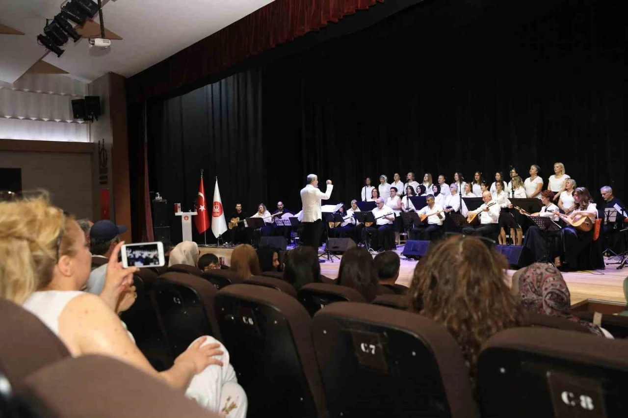 Müzik atölyesi yıl sonu konseriyle final yaptı
