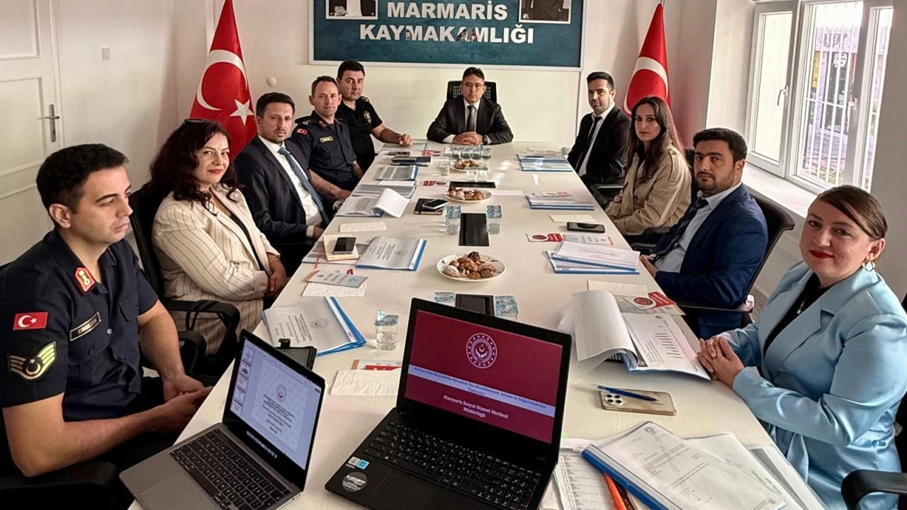 MARMARİS’TE KADINA YÖNELİK ŞİDDETLE MÜCADELE VE ÇOCUK KORUMA TOPLANTISI
