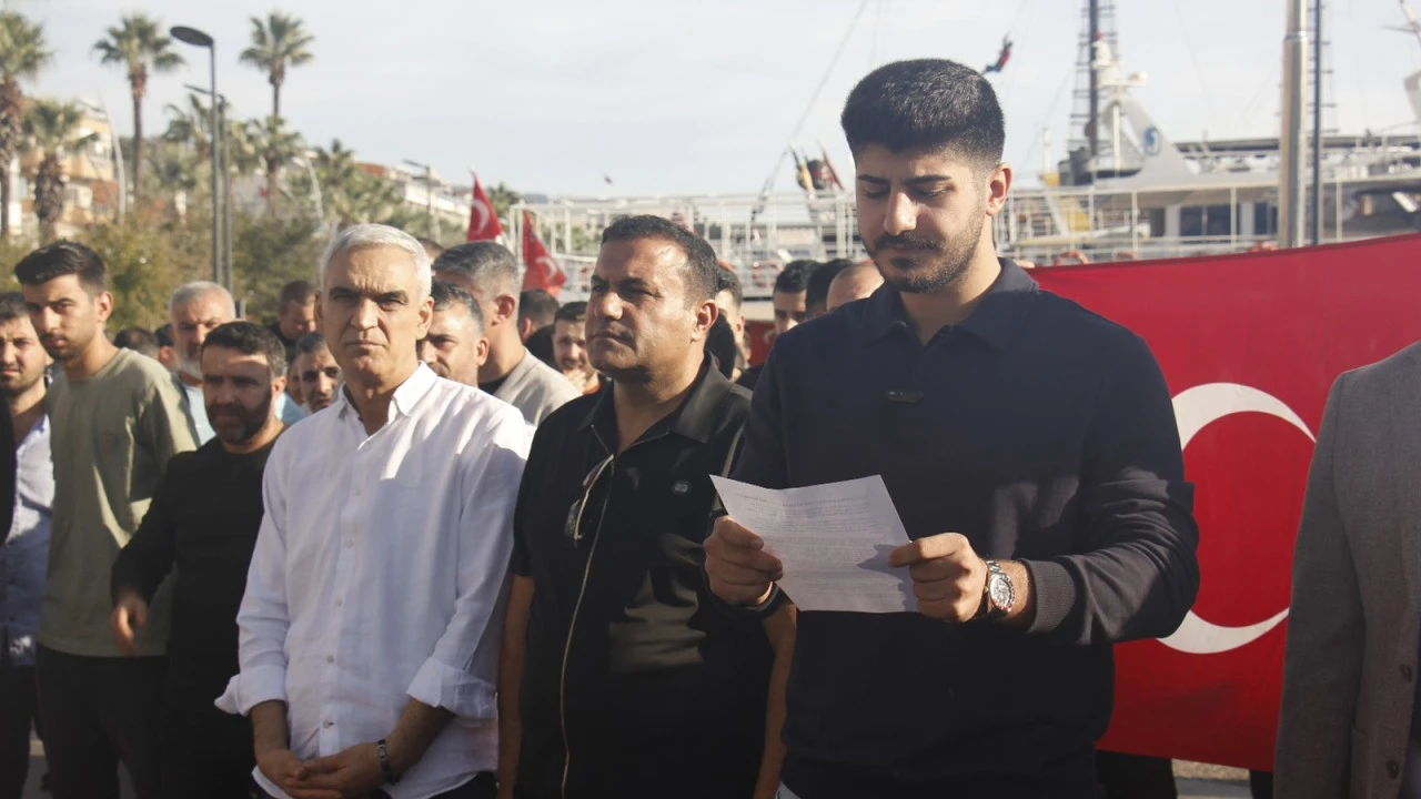 MARMARİS KAPALI ÇARŞI ESNAFI ‘‘ADI ÜSTÜNDE KAPALI ÇARŞI, ÜSTÜNÜN AÇILMASINA KARŞIYIZ’’