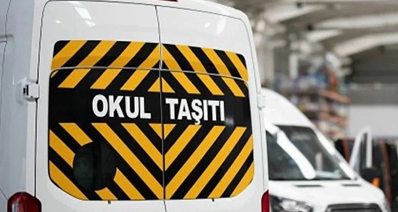 OKUL SERVİS ARA&Ccedil;LARINDA YAŞ SINIRI UZATILDI