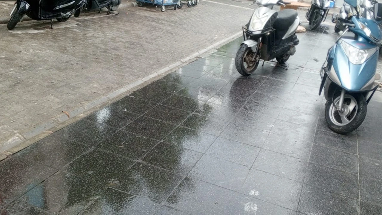 MARMARİS’TE BEKLENEN YAĞMUR BAŞLADI