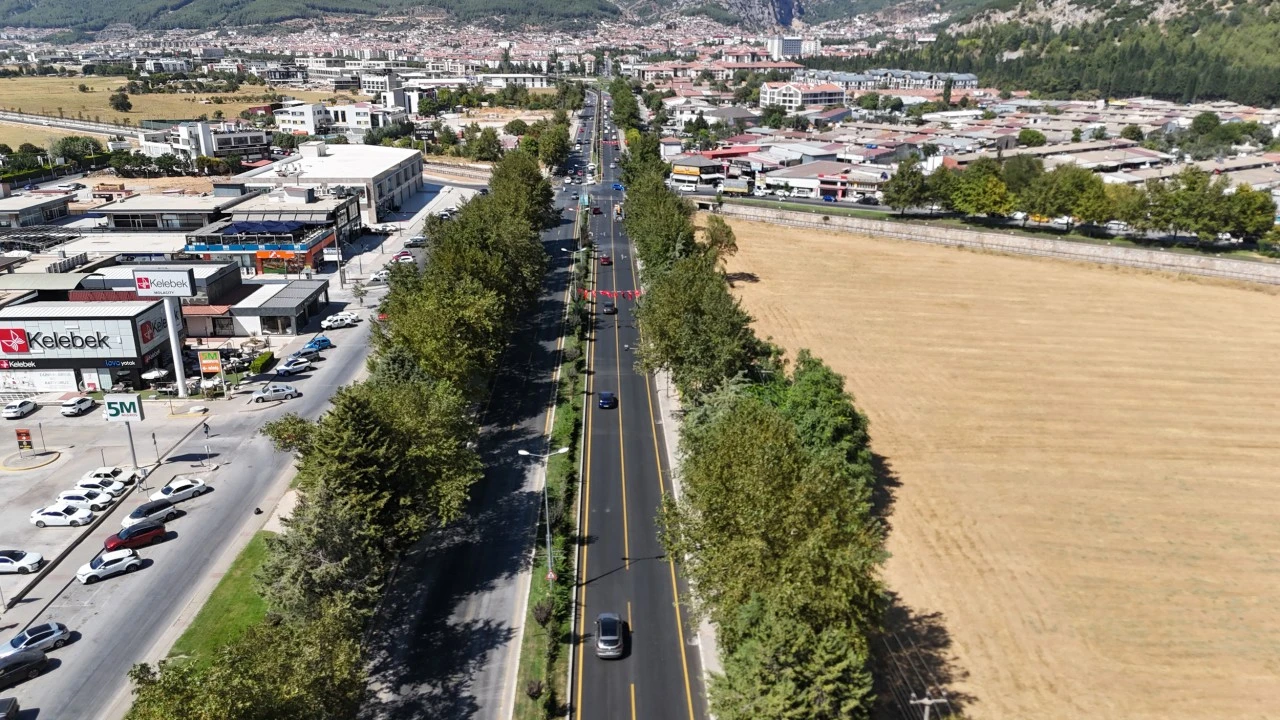 MENTEŞE YOLLARI YENİLENDİ 
