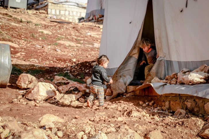 PAKİSTAN'DAN YASA DIŞI GÖÇMENLERE: SON UYARI!