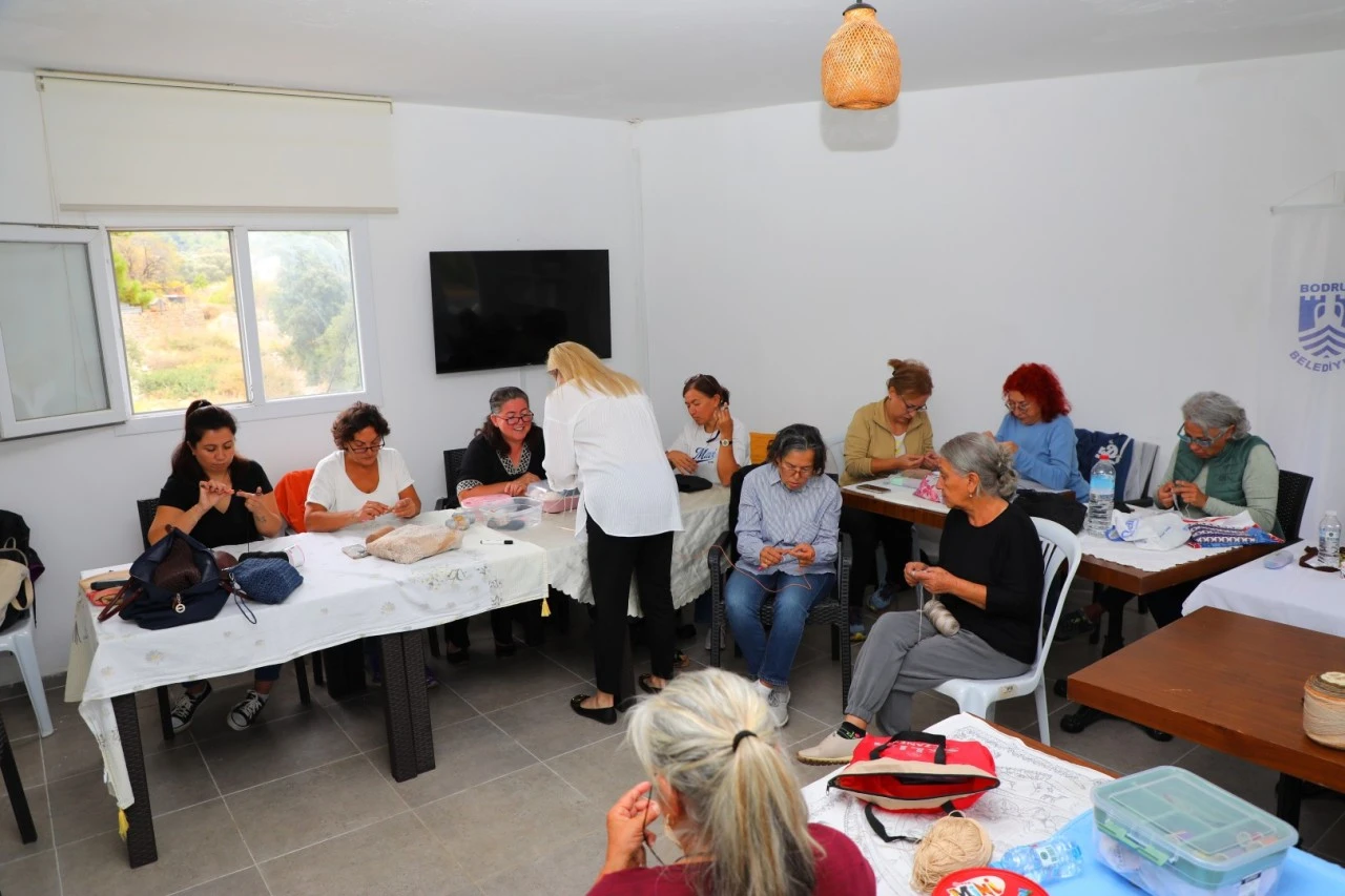 ÇİFTLİK KADIN YAŞAM MERKEZİ ÜRETİME BAŞLADI