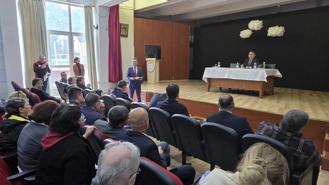 Muhtarlara y&ouml;nelik eğitim toplantısı yapıldı&nbsp;