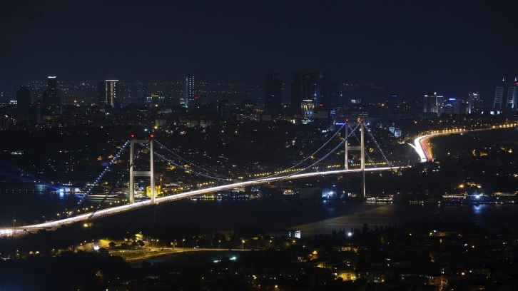 KÖPRÜ VE OTOYOL ZAMMI ERTELENDİ