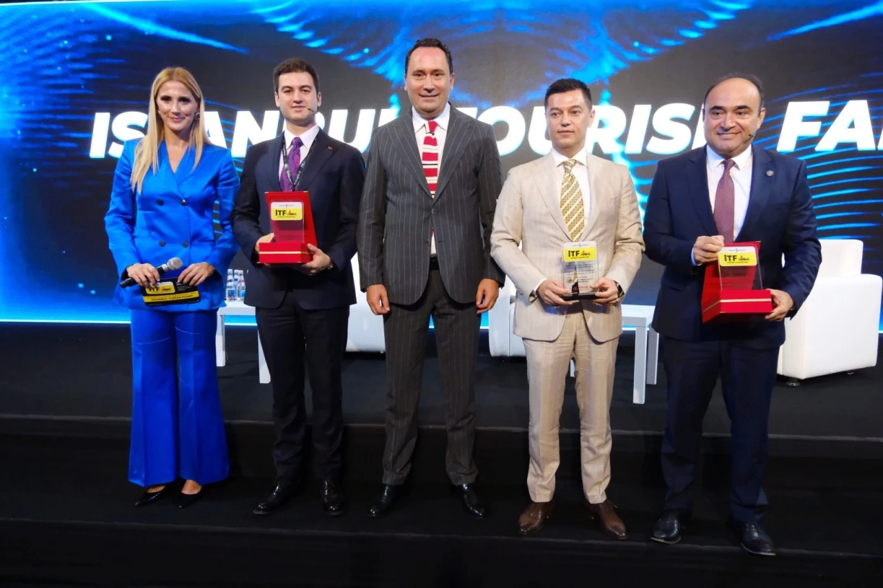 BAŞKAN MANDALİNCİ, BODRUM'U İSTANBUL FUARI'NDA ANLATTI
