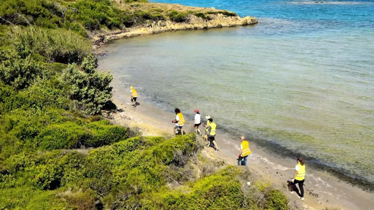 EKOTİM MARMARİS&rsquo;TEN DRONE DESTEKLİ KIYI TEMİZLİĞİ