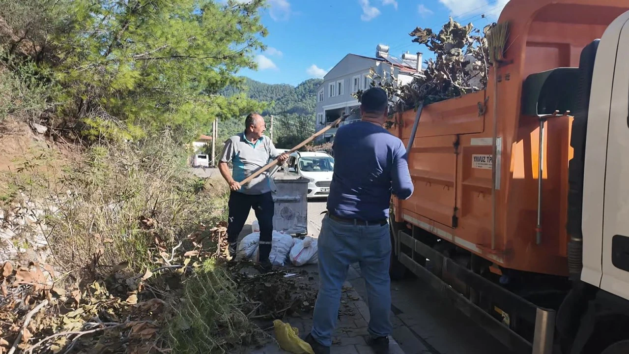 KONTEYNER KENARINA İZİNSİZ DÖKÜME CEZAİ İŞLEM UYGULANIYOR