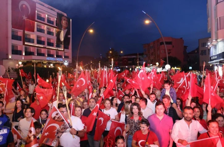 MARMARİS'İN GENÇLİĞİ, GENÇLİK BAYRAMI'NDA BULUŞTU