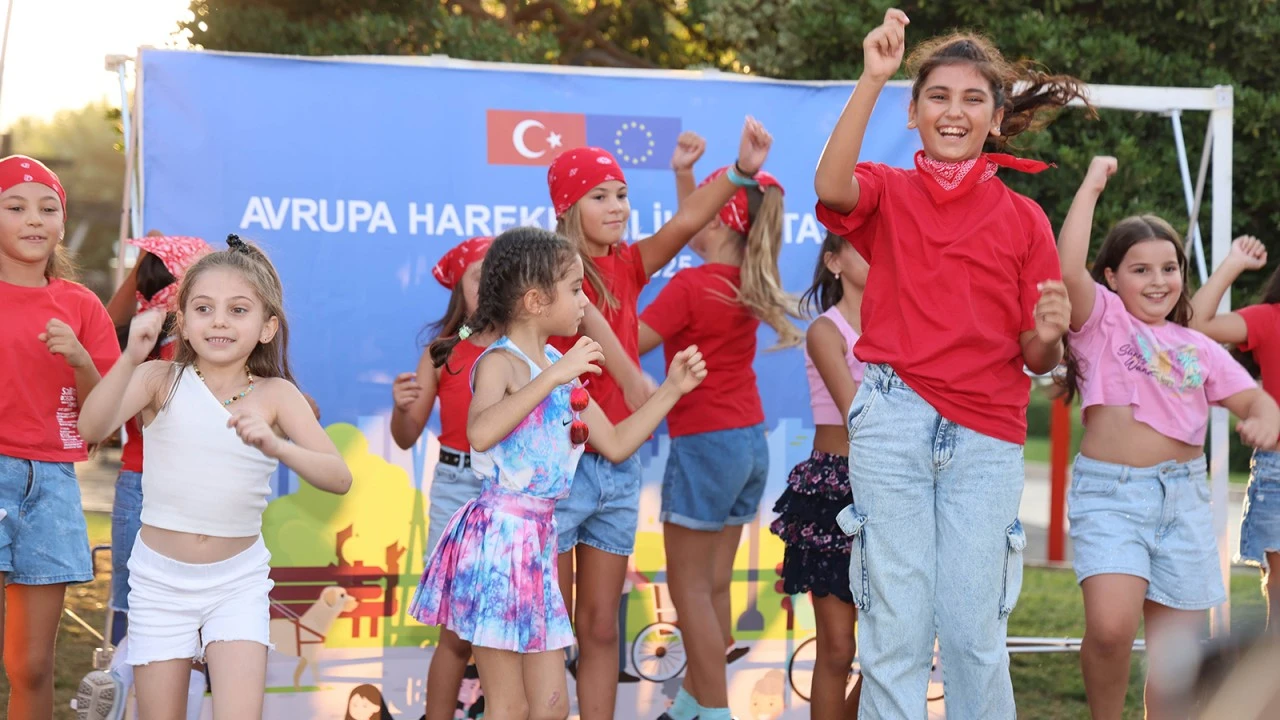 MARMARİS’TE SPOR VE DANSLA HAREKETLİLİK HAFTASI BAŞLADI
