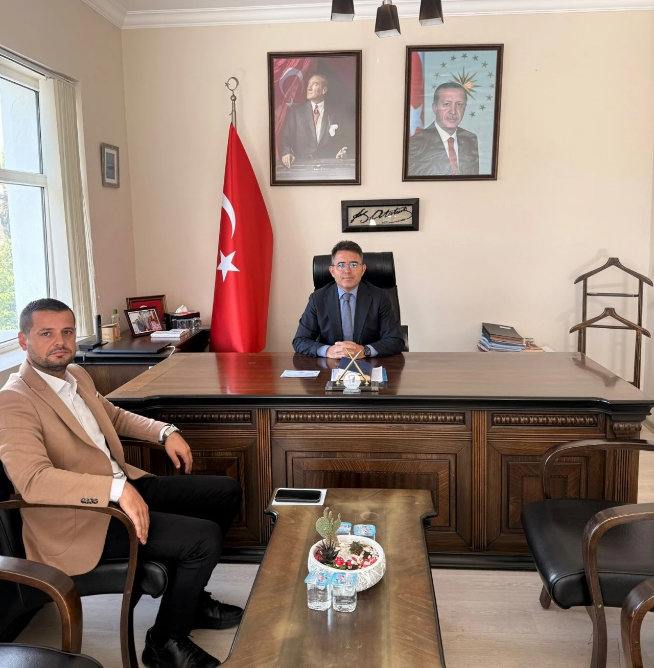 MHP İLÇE BAŞKANI ÜNVER’DEN KAYMAKAM  KAYA’YA ZİYARET