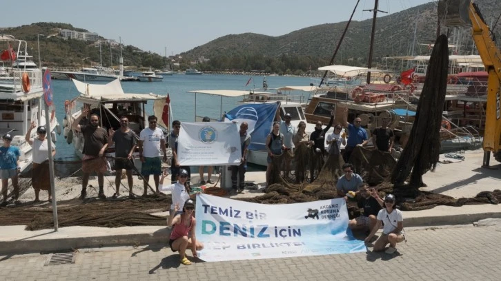 DÜNYA OKYANUS GÜNÜ’NDE DATÇA’DA KARA VE SUALTI TEMİZLİĞİ