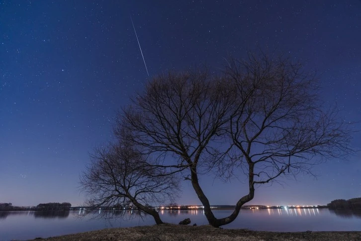 QUADRANTİD METEOR YAĞMURU: GÖKYÜZÜNDE PARILTI ŞÖLENİ!