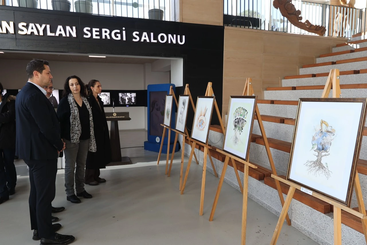 MUĞLA’DA “BİR BAŞKA YOLCULUK GEREK BİZE” GRAFİK SERGİSİ AÇILDI