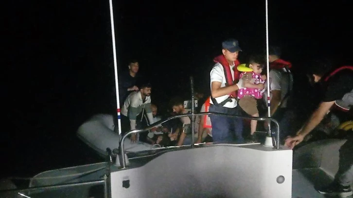 35 DÜZENSİZ GÖÇMEN YAKALANDI