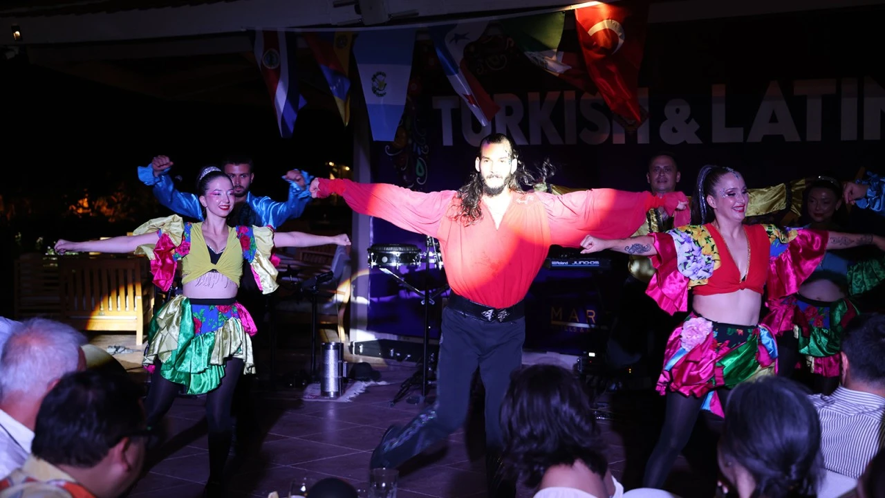 MARMARİS’TE LATİN RÜZGARI ESTİ