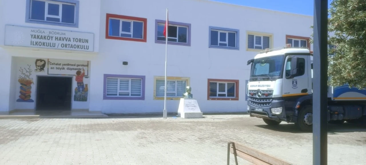 BODRUM’DA 35 OKULDA BAKIM, ONARIM VE YENİLEME YAPILDI