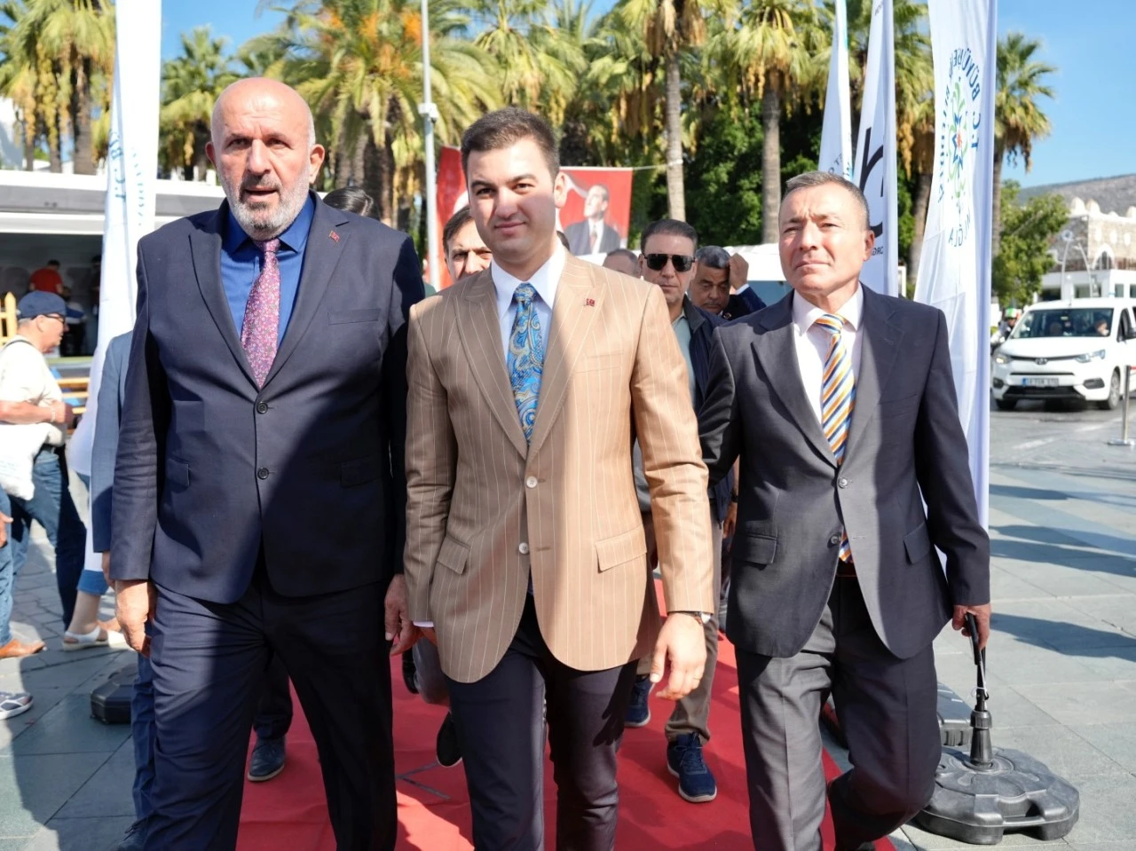 BAŞKAN MANDALİNCİ, TÜRKİYE MUHTARLAR KONFEDERASYONU HEYETİNİ AĞIRLADI