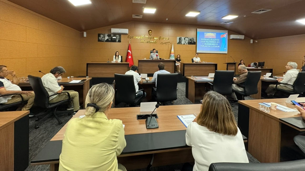 MARMARİS KAPALI &Ccedil;ARŞI, HUZUREVİ VE SIRA&Ccedil;'A DESTEK AYNI MECLİSTE