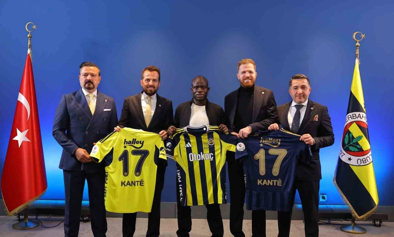 N&rsquo;Golo Kante, resmen Fenerbah&ccedil;e&rsquo;de
