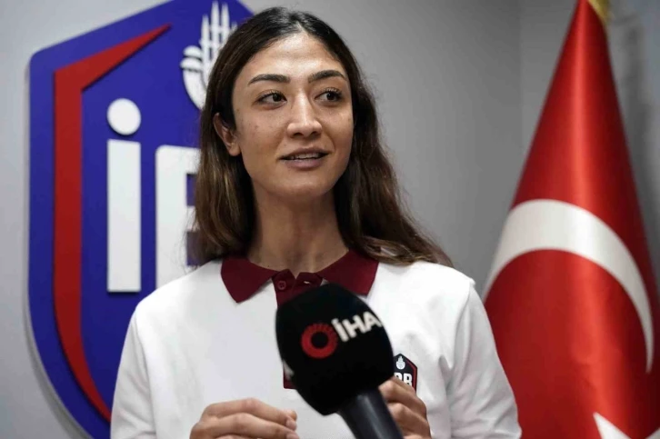 Nafia Kuş: &quot;Kariyerimde tek eksik olan madalyayı 90 gün sonra kazanacağımı düşünüyorum&quot;
