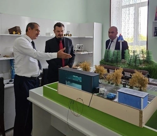 Nah&ccedil;ivan&rsquo;da bilgi ve deneyimlerini anlattı
