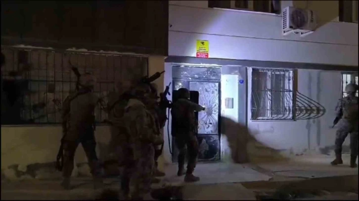 &rsquo;Narko&ccedil;elik-14&rsquo; operasyonlarında 322 kilogram uyuşturucu madde ve 135 bin adet uyuşturucu hap ele ge&ccedil;irildi
