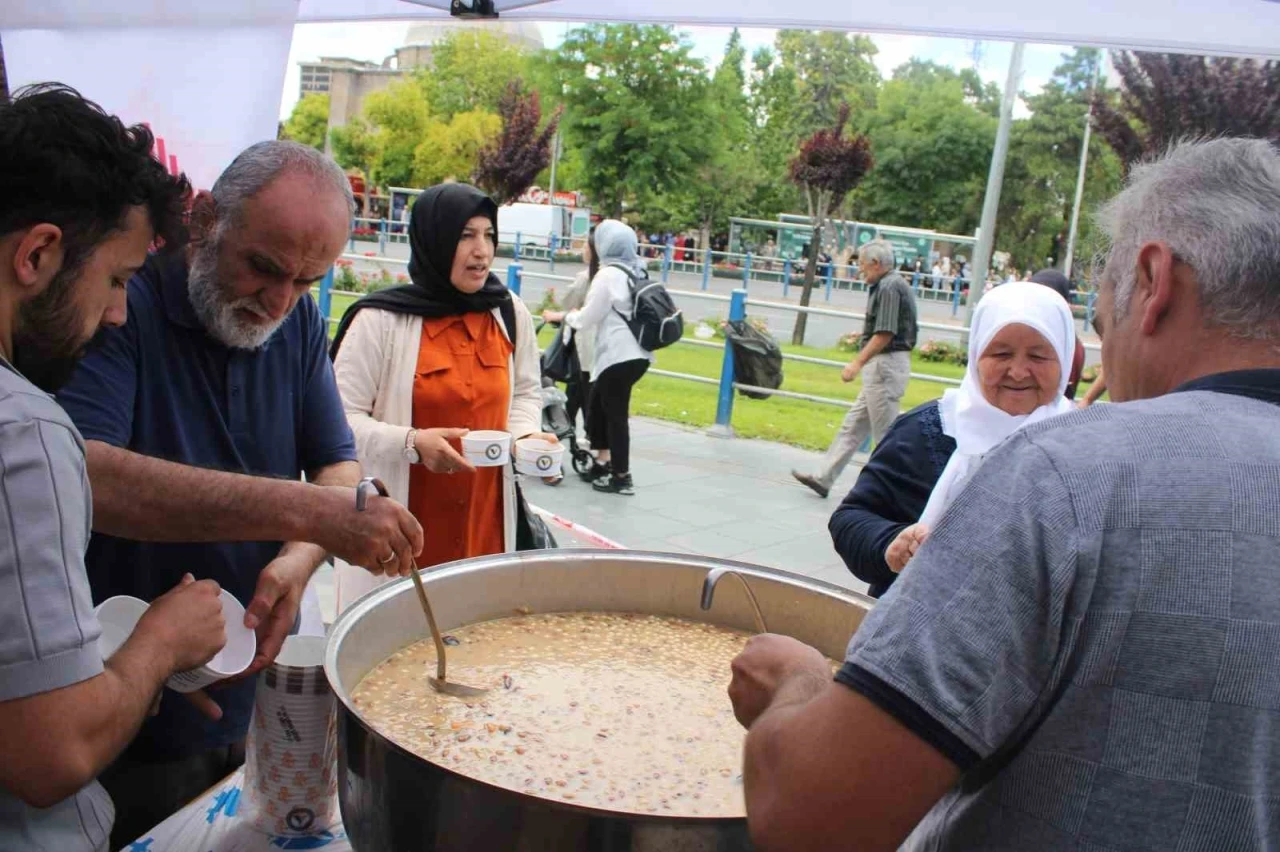 Nasrullahzade Vakfı’ndan 442 yıldır kesilmeyen hayır
