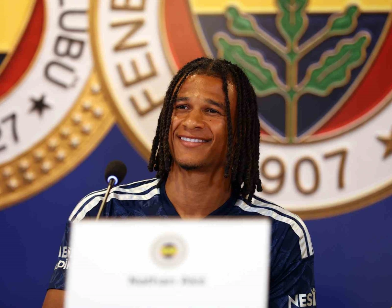 Nathan Ake: "En &ouml;nemlisi negatif durumda bile pozitif kalmak"
