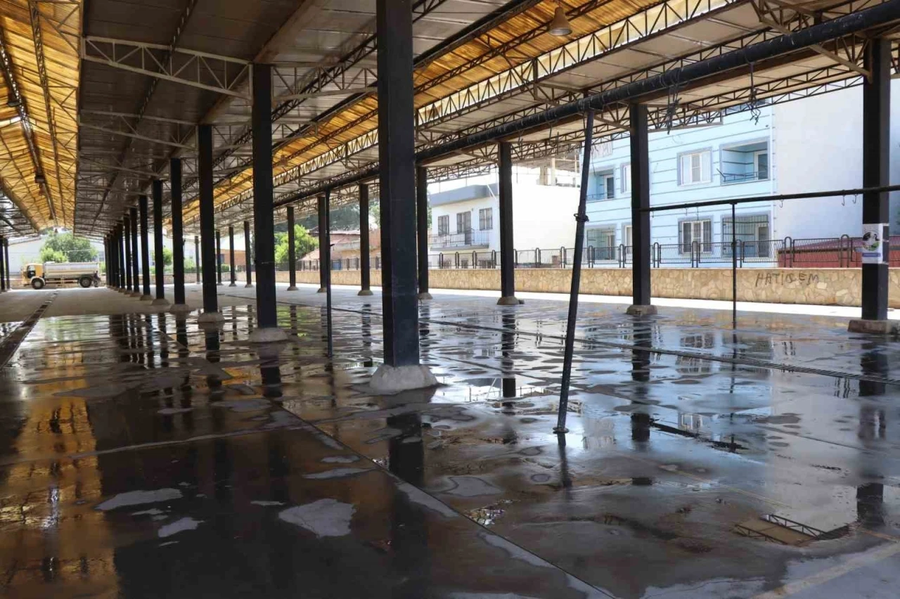 Nazilli Belediyesi bayrama hazır
