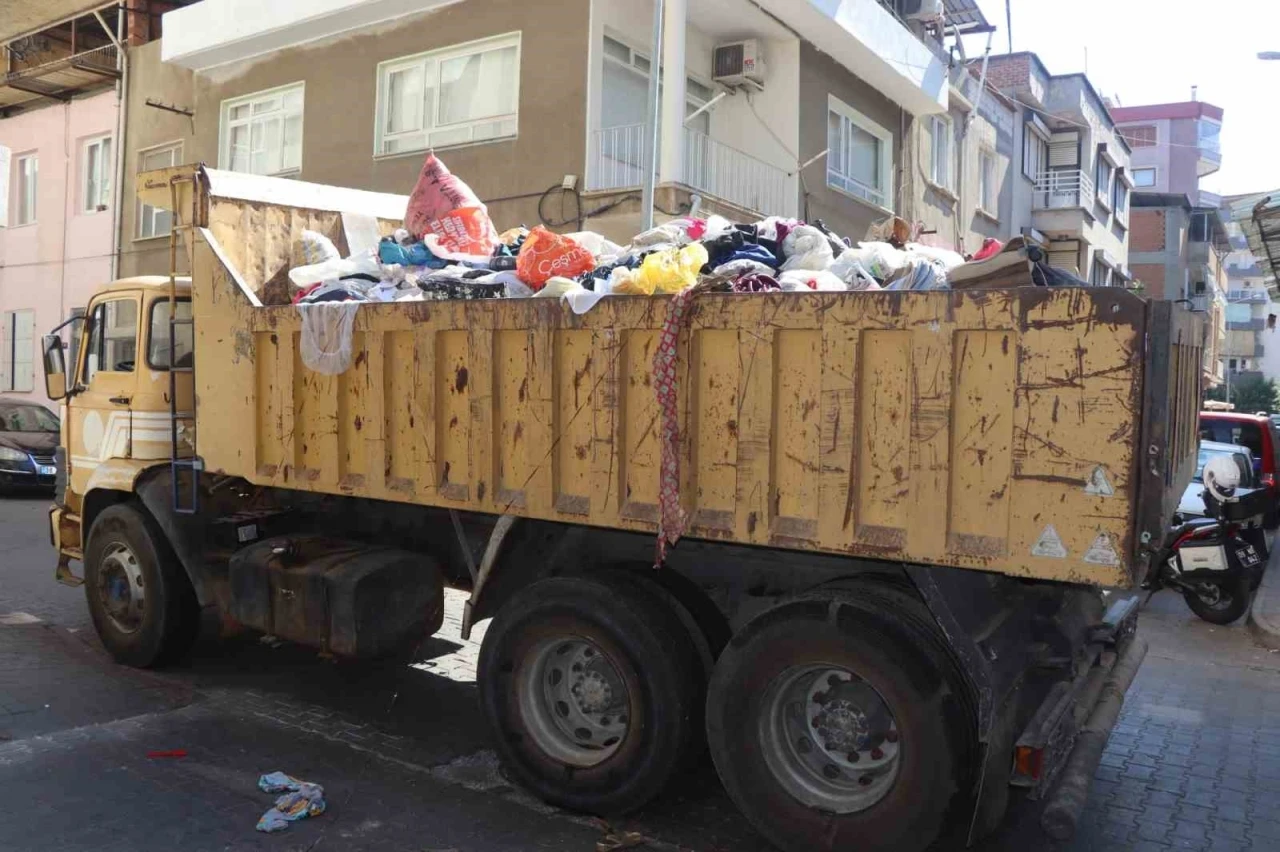 Nazilli Belediyesi’nden çöp eve müdahale