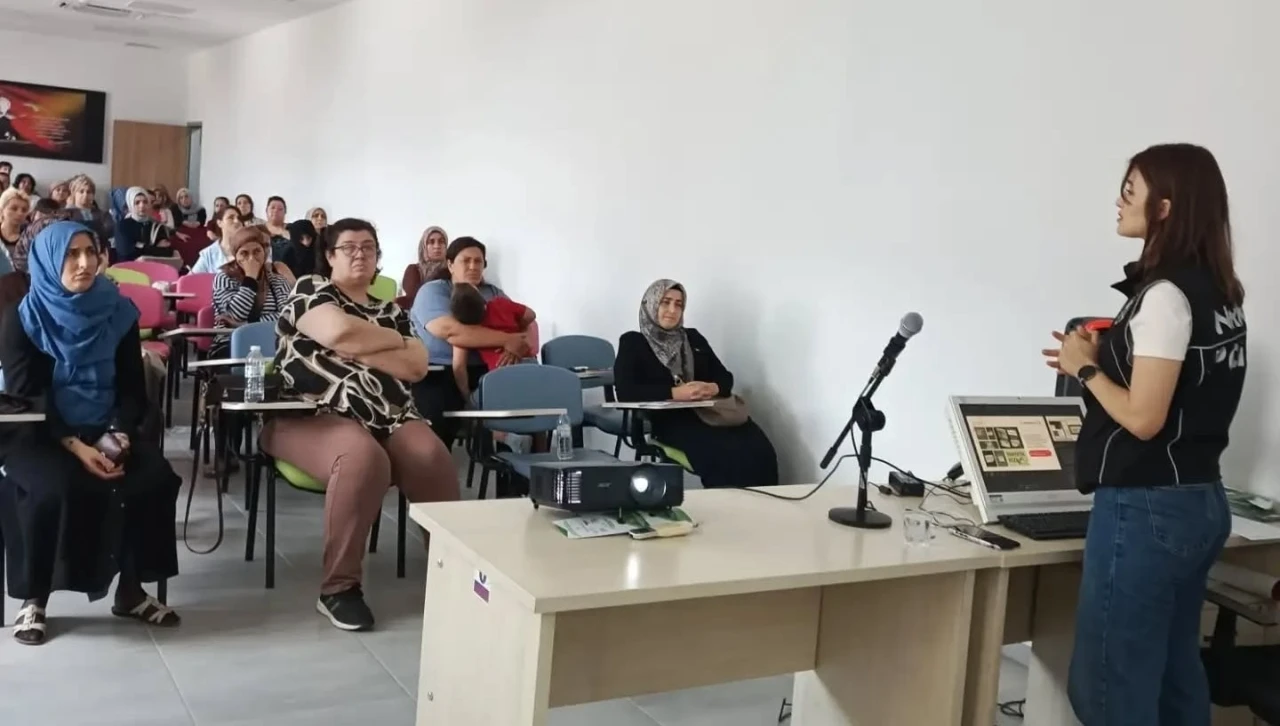 Nazilli&rsquo;de kadın sağlığı, narkotik ve mahremiyet konularında eğitim verildi
