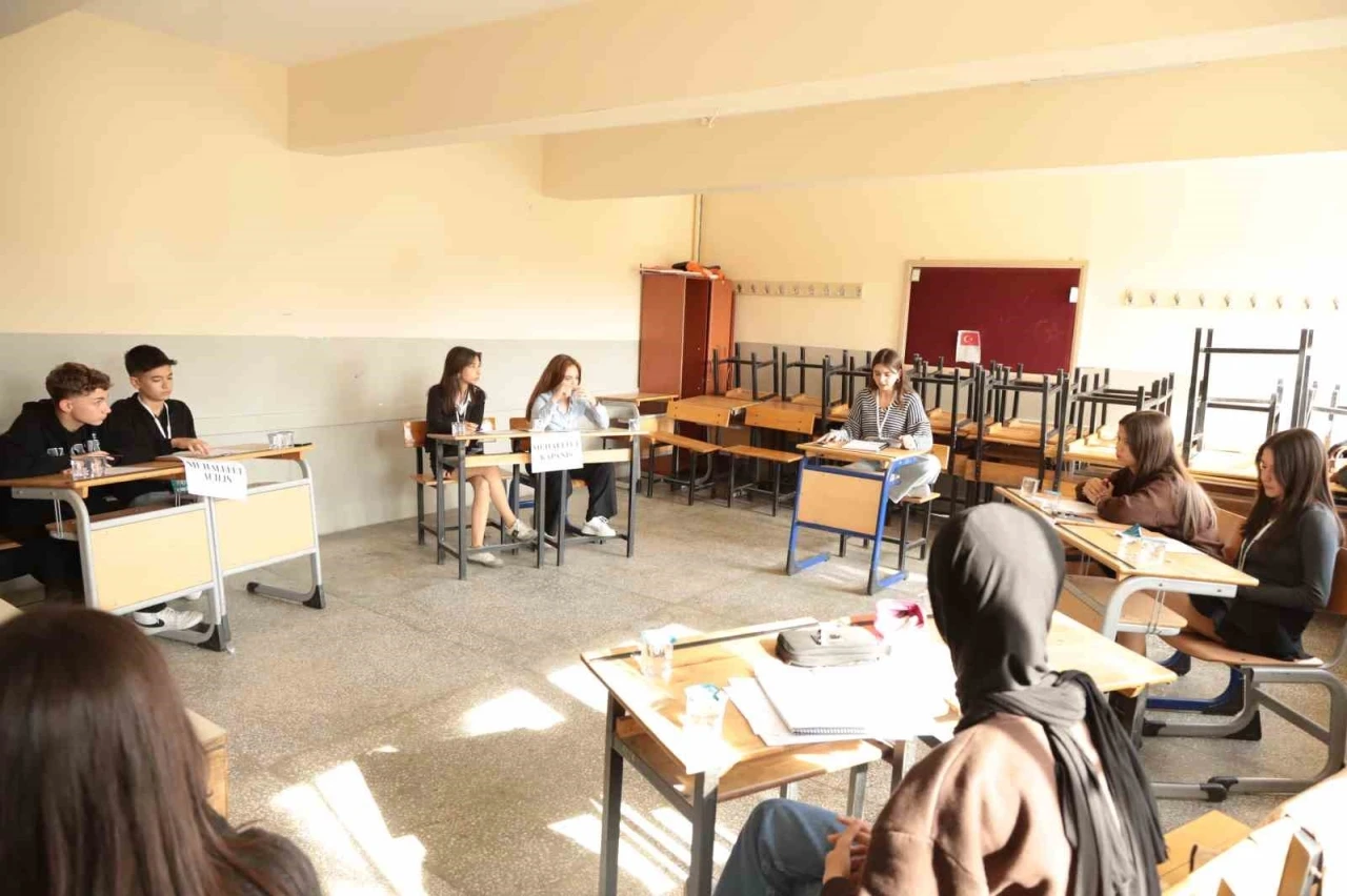 Nazilli’de Münazara Turnuvası’na yoğun ilgi
