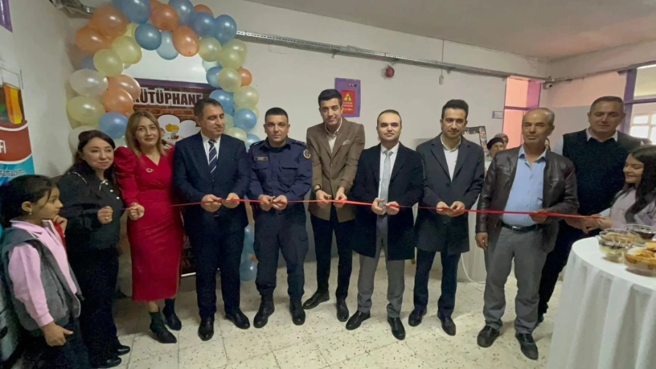 Nazilli&rsquo;de &ouml;ğretmenin 10 yıllık hayali k&uuml;t&uuml;phaneye d&ouml;n&uuml;şt&uuml;
