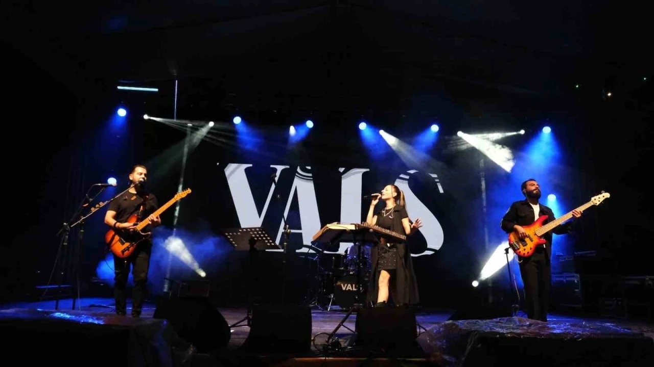 Nebiyan Festivali’nde Grup Vals konseri
