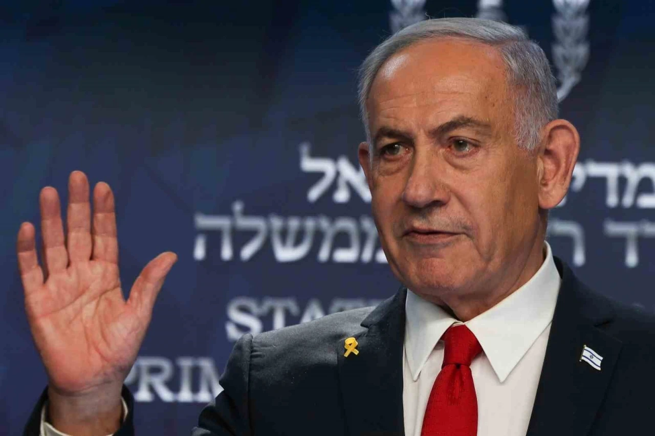 Netanyahu, Filistinlilerin Gazze’den sürgün edilmesini saldırıları sona erdirmek için şart koştu
