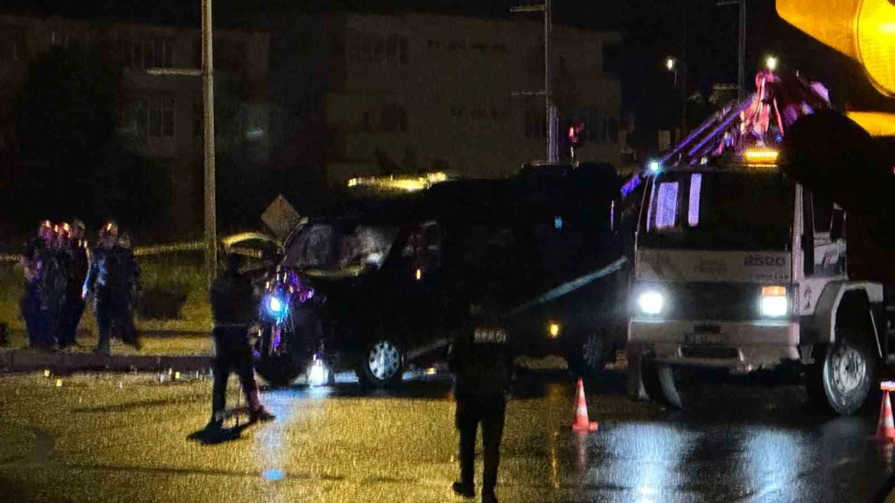 Nevşehir&rsquo;de feci kaza: 1 &ouml;l&uuml;, 10 yaralı
