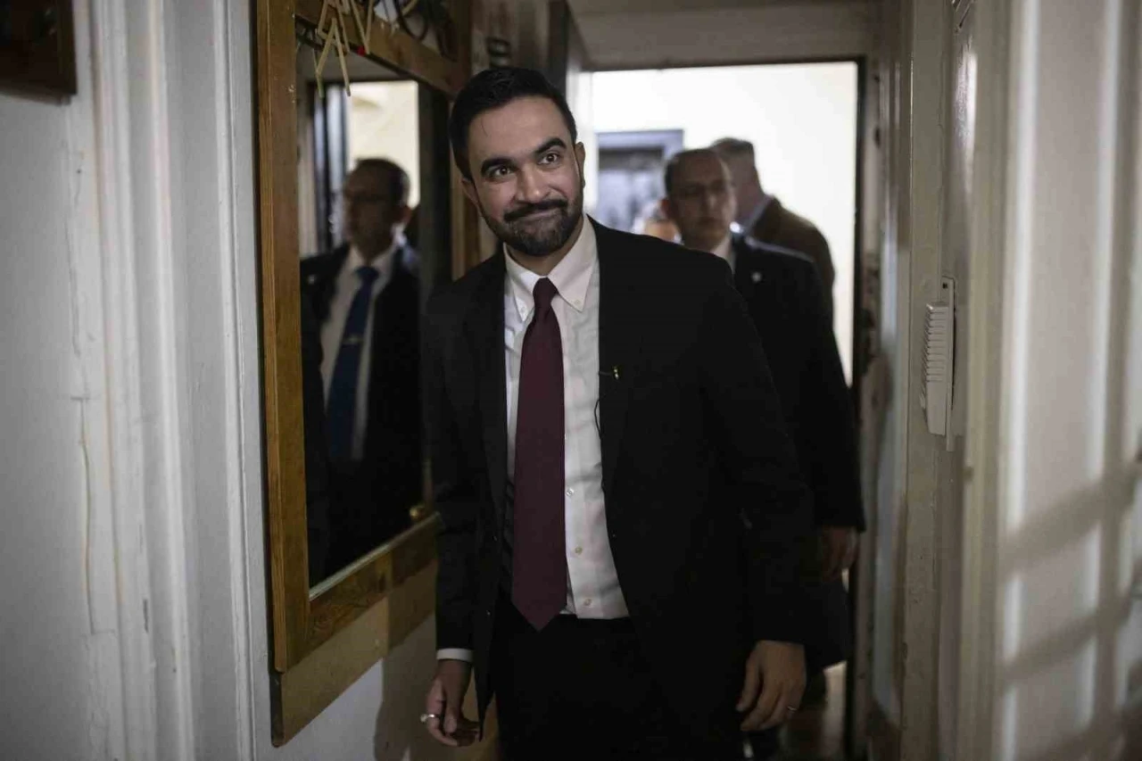 New York Belediye Başkanı Mamdani, İsrail&rsquo;e imtiyaz sağlayan y&uuml;r&uuml;tme emirlerini iptal etti
