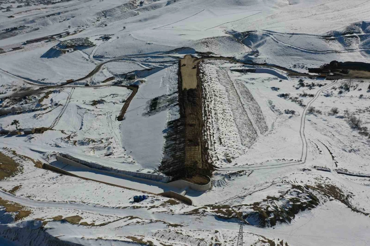 Niğde&rsquo;de bin 260 dekar tarım arazisi modern sulamaya kavuşacak
