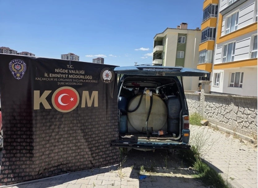 Niğde&rsquo;de ka&ccedil;ak&ccedil;ılık operasyonu: 5 g&ouml;zaltı
